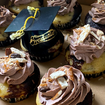 Custom Cupcakes & Alcohol Infused Desserts | Baileys Boozy Desserts, Bellmore, NY | 516.526.1656, baileysboozydesserts@gmail.com - Image