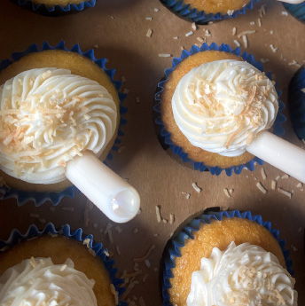Custom Cupcakes & Alcohol Infused Desserts | Baileys Boozy Desserts, Bellmore, NY | 516.526.1656, baileysboozydesserts@gmail.com - Image