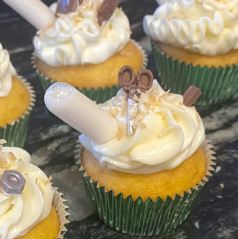 Custom Cupcakes & Alcohol Infused Desserts | Baileys Boozy Desserts, Bellmore, NY | 516.526.1656, baileysboozydesserts@gmail.com - Image